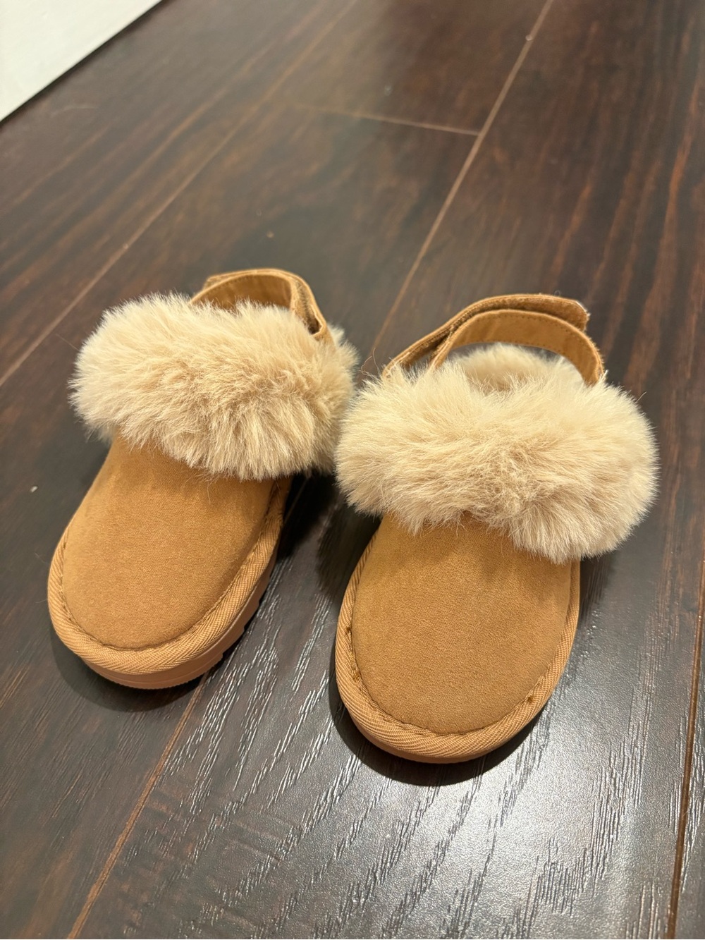 Toddler Faux Fur Sandals Tan Fluffy Ankle Strap Shoes Size 8